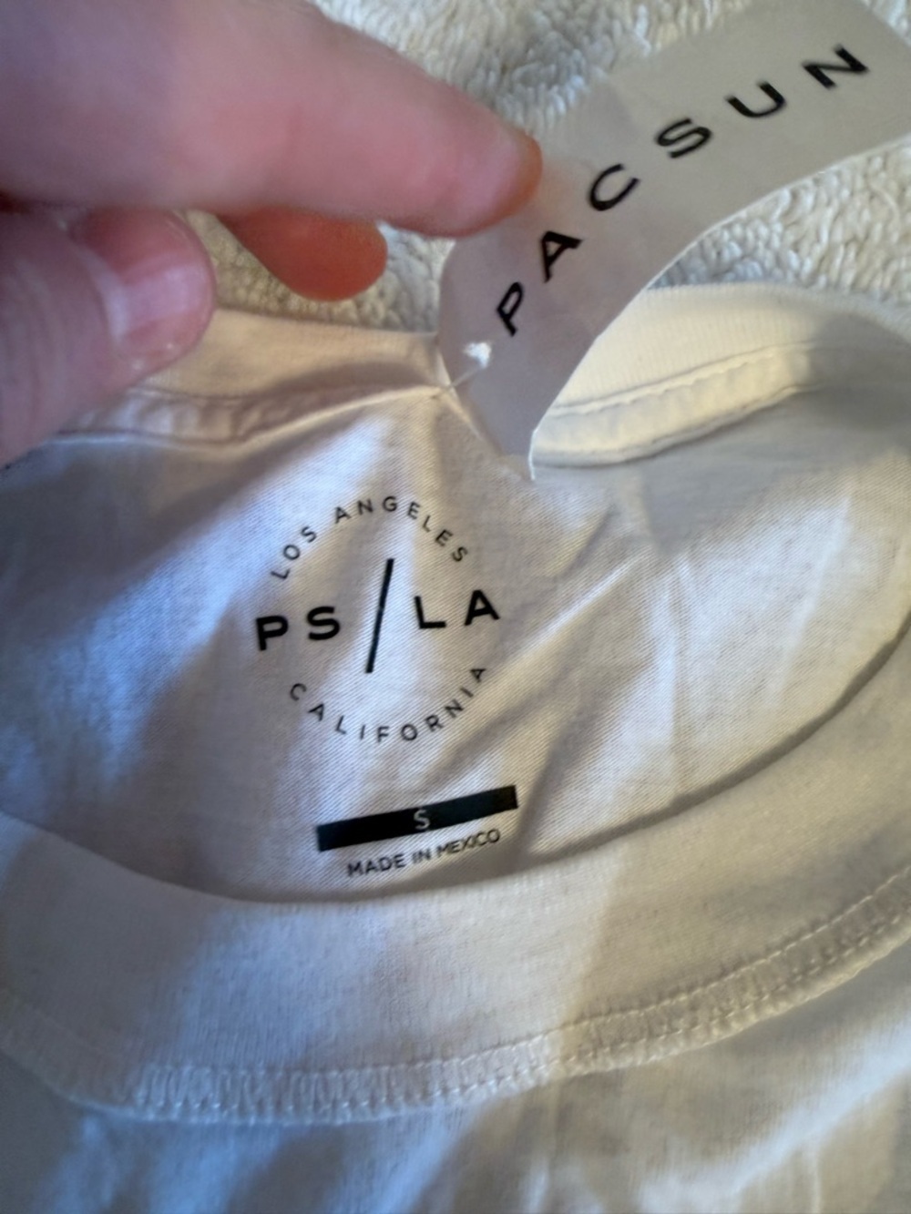 PacSun White Graphic Tee with Pastel Sky Panels - Picture 4 of 7